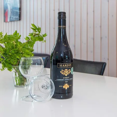 Summer House With Pool, Sauna 度假居 *